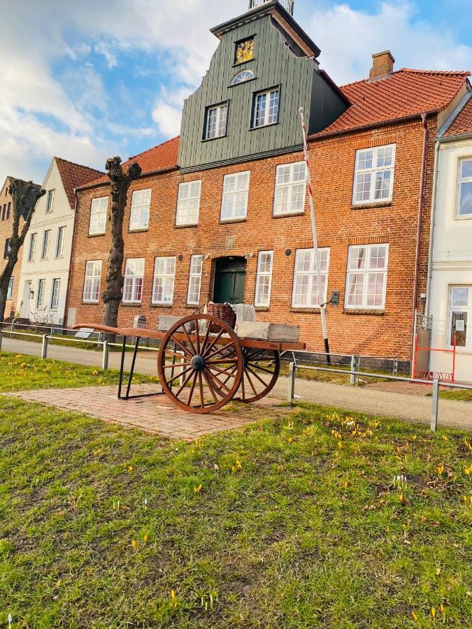 Gasthaus Hafenblick Otel Tönning Dış mekan fotoğraf